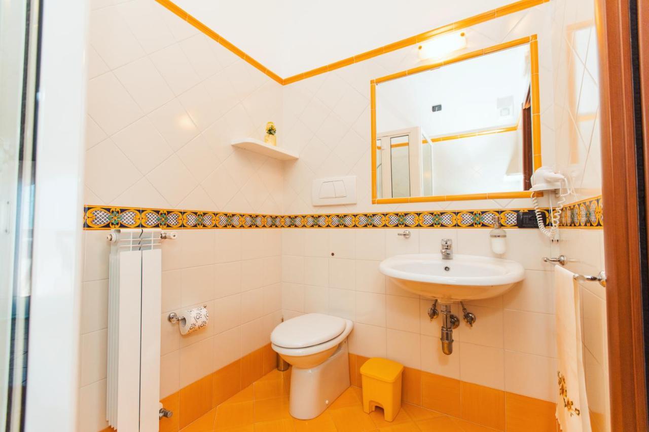 Roccia Fiorita Hotel Furore Exterior photo
