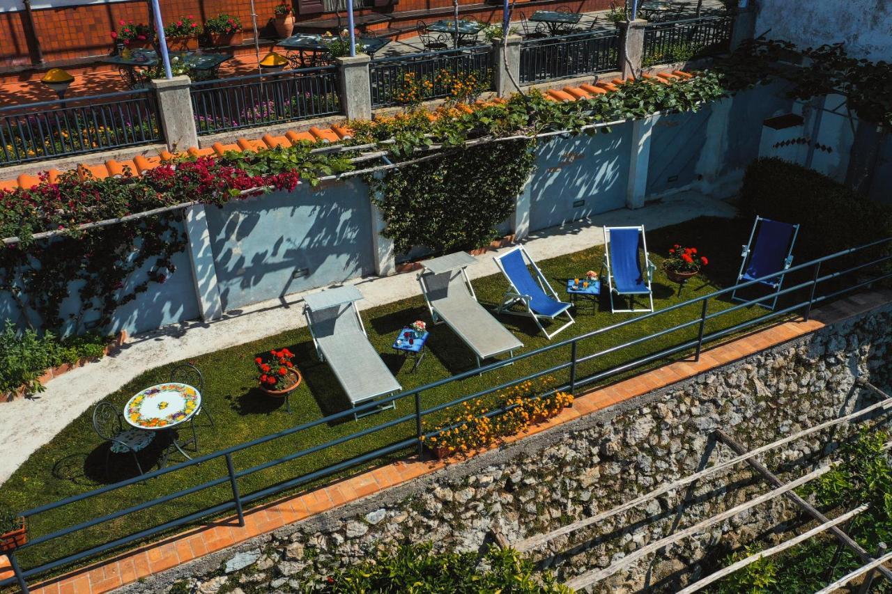 Roccia Fiorita Hotel Furore Exterior photo