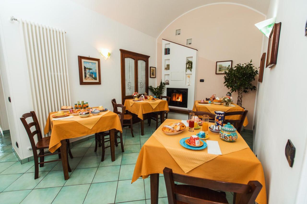 Roccia Fiorita Hotel Furore Exterior photo
